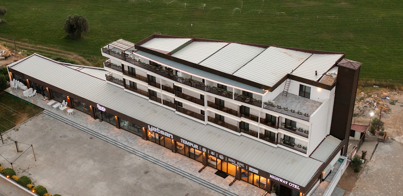 E87 Highway Otel