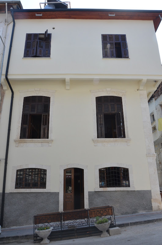 Fi Hostel