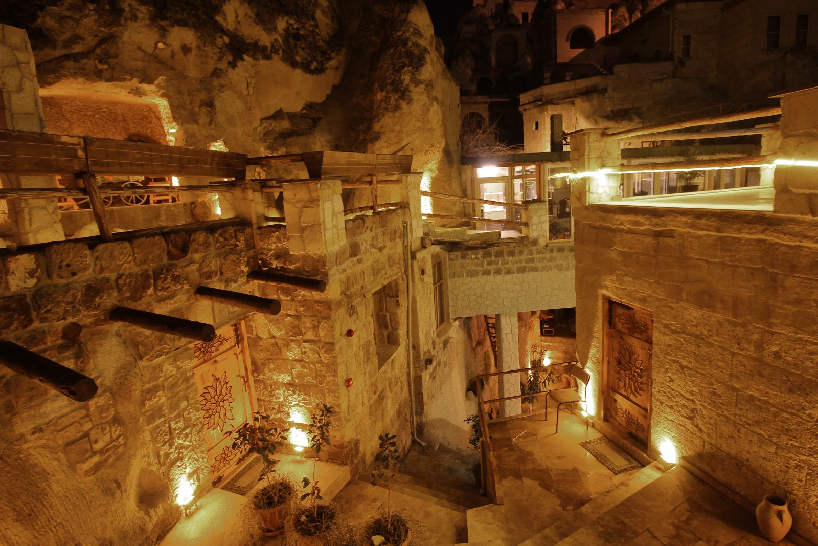 Nar Cave hotel