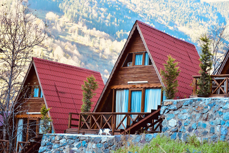 THE WOODEN HOUSE