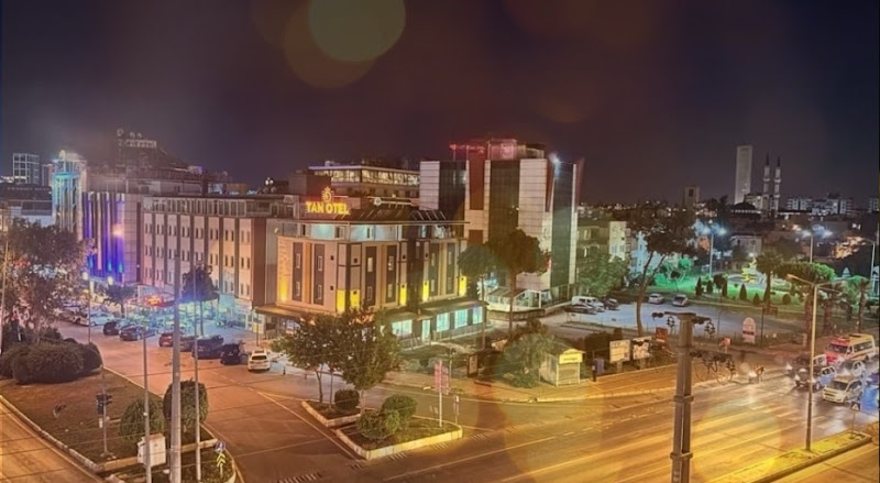 Tan Otel
