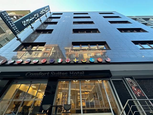 Orange Airport Hotel