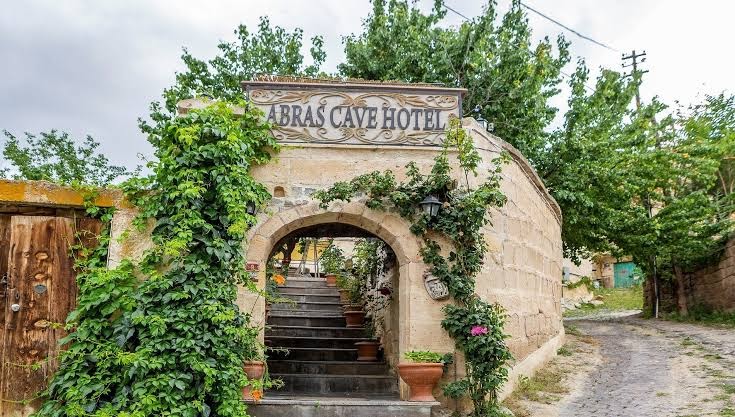 Sur Cave Hotel