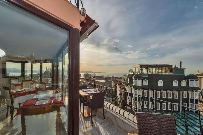 Amiral Palace Boutique Hotel