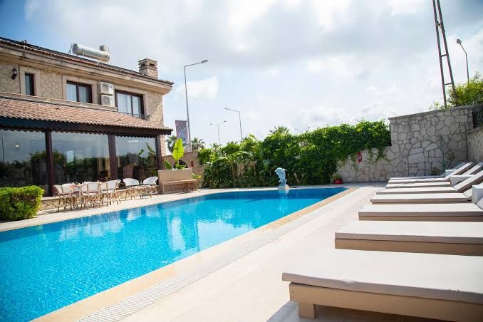 Enki Royal Çeşme Hotel