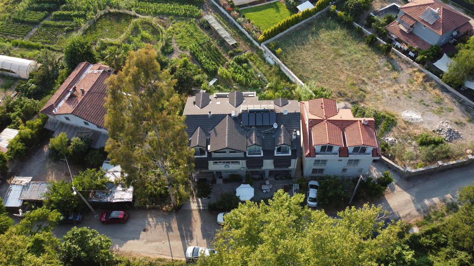 The Halcyon Rooms & Suites Hotel