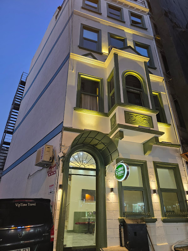 Grand Rafinn Hotel