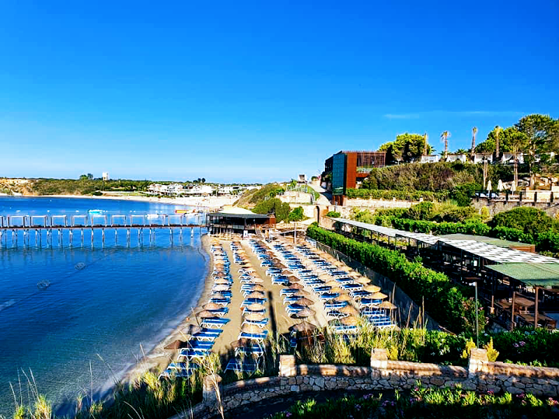 Laur Hotels