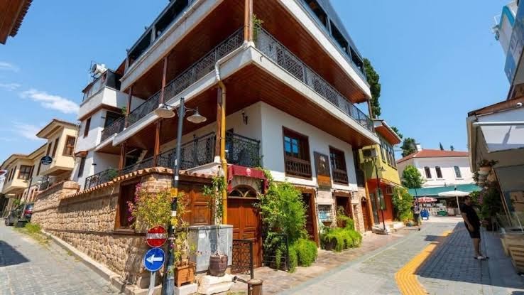 House of Good Things Hotel