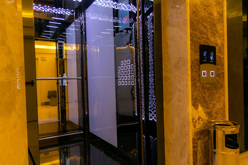 Aroyal Suites