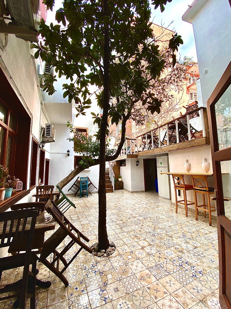 Hadrian's Gate Family Hostel