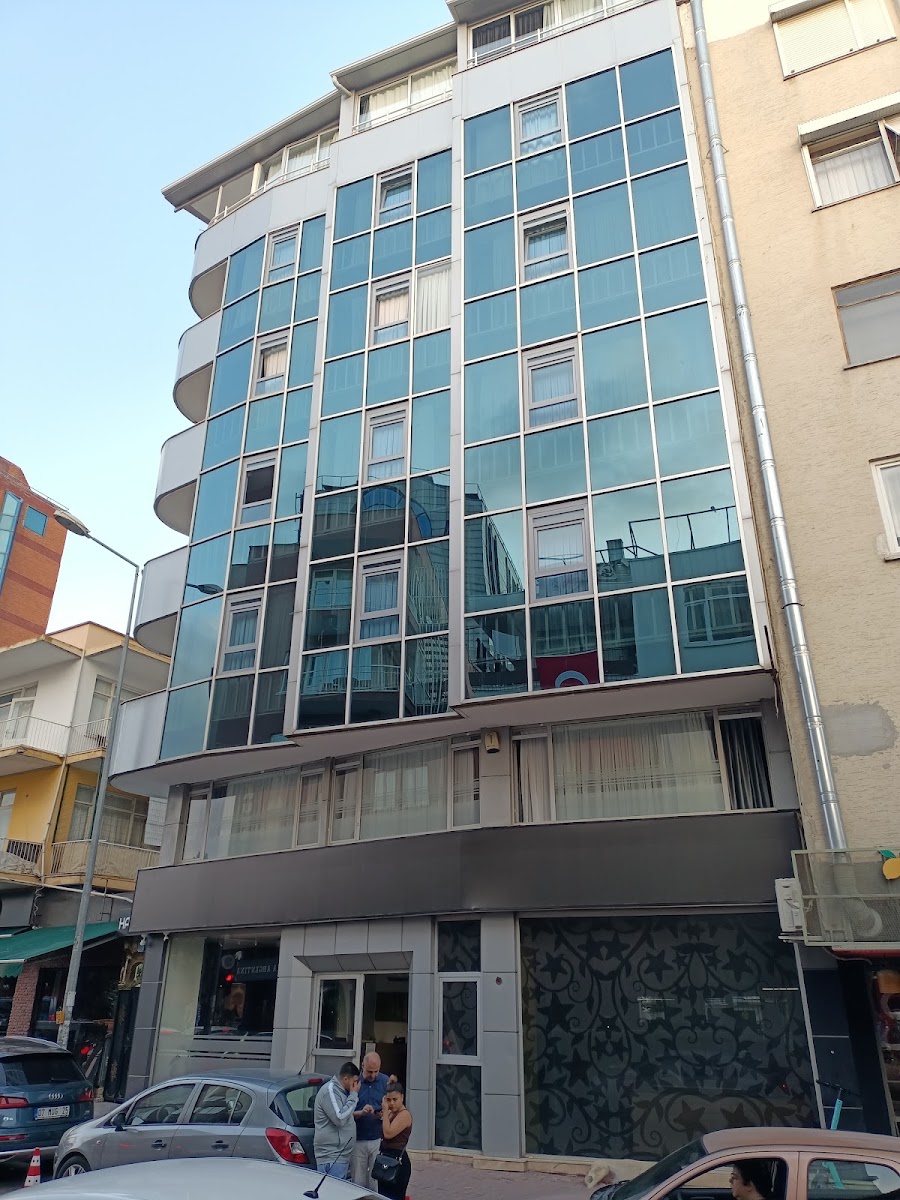 Hadrian's Gate Family Hostel