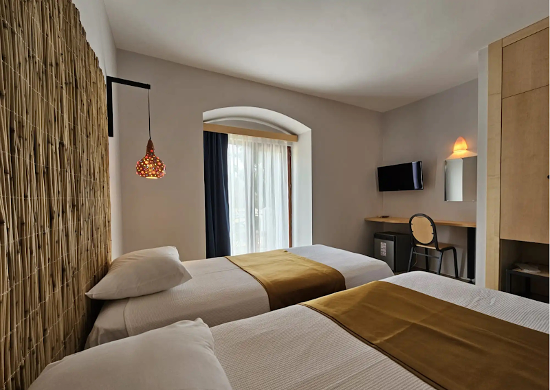 Serpina Hotel