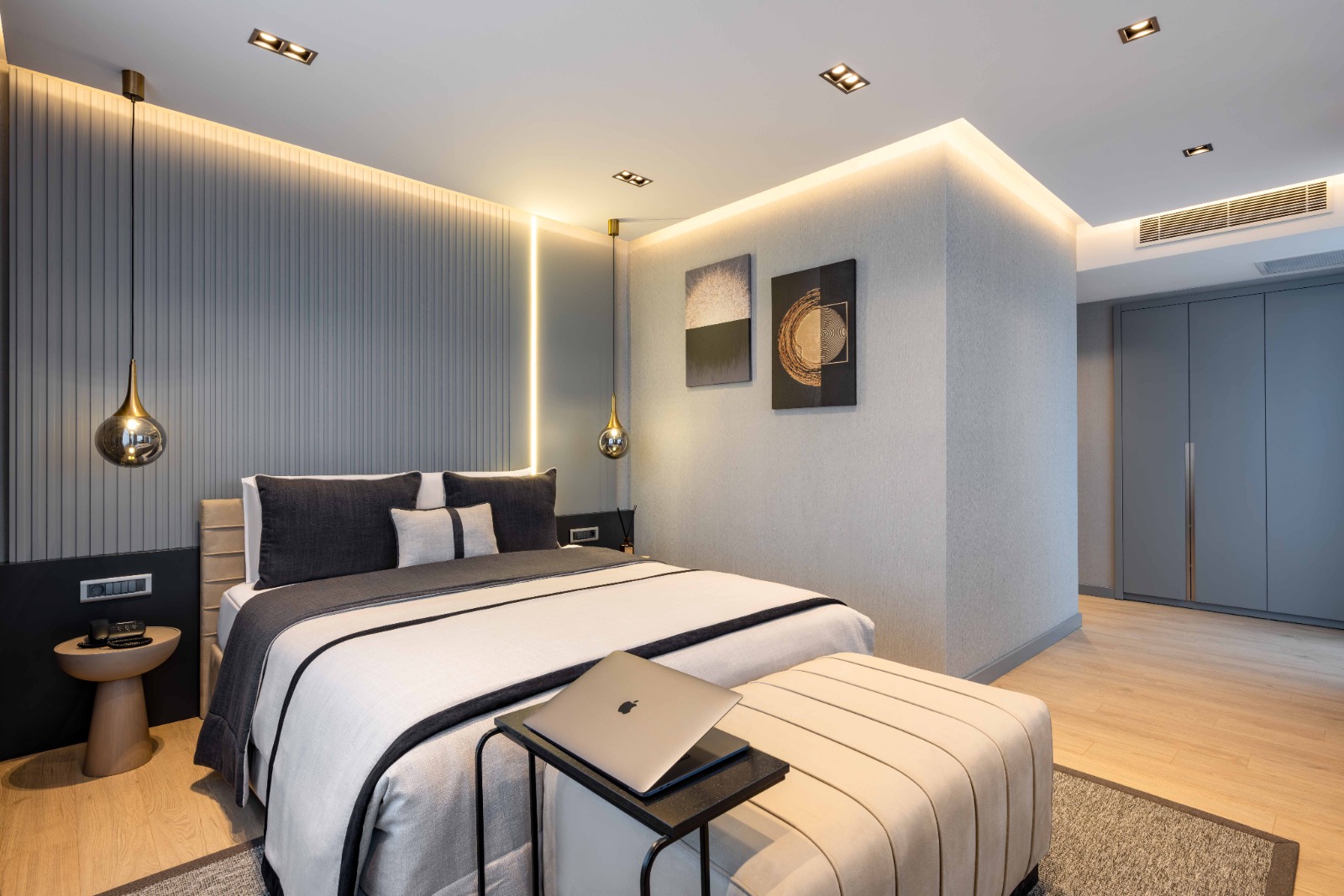 Lord Morgan Exclusive Design & Cihangir