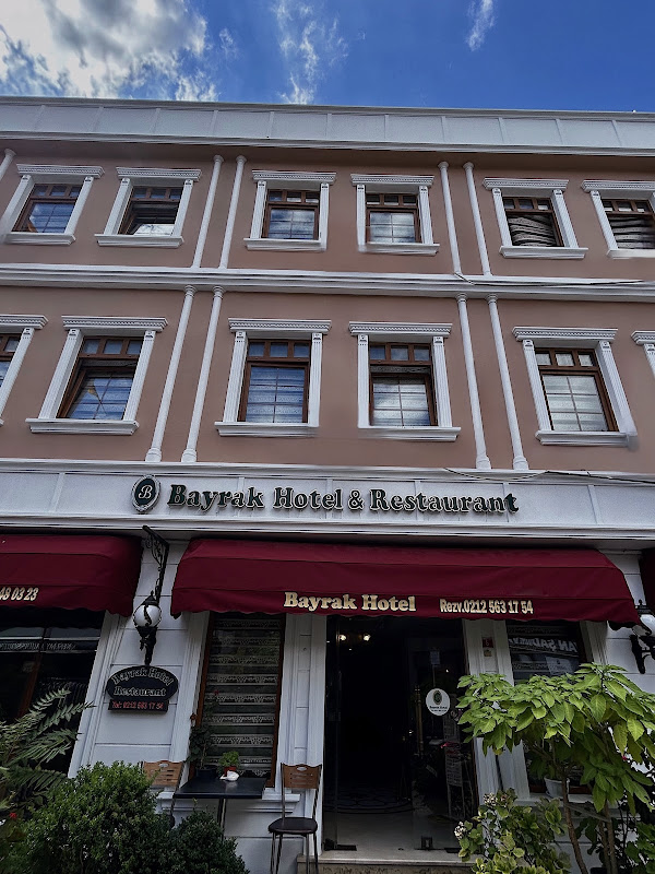 Bayrak Hotel & Restaurant
