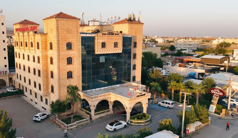 Grand Hotel