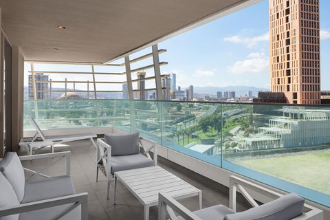 Hilton Garden Inn Izmir Bayrakli