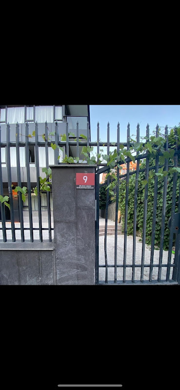 Limon Residence