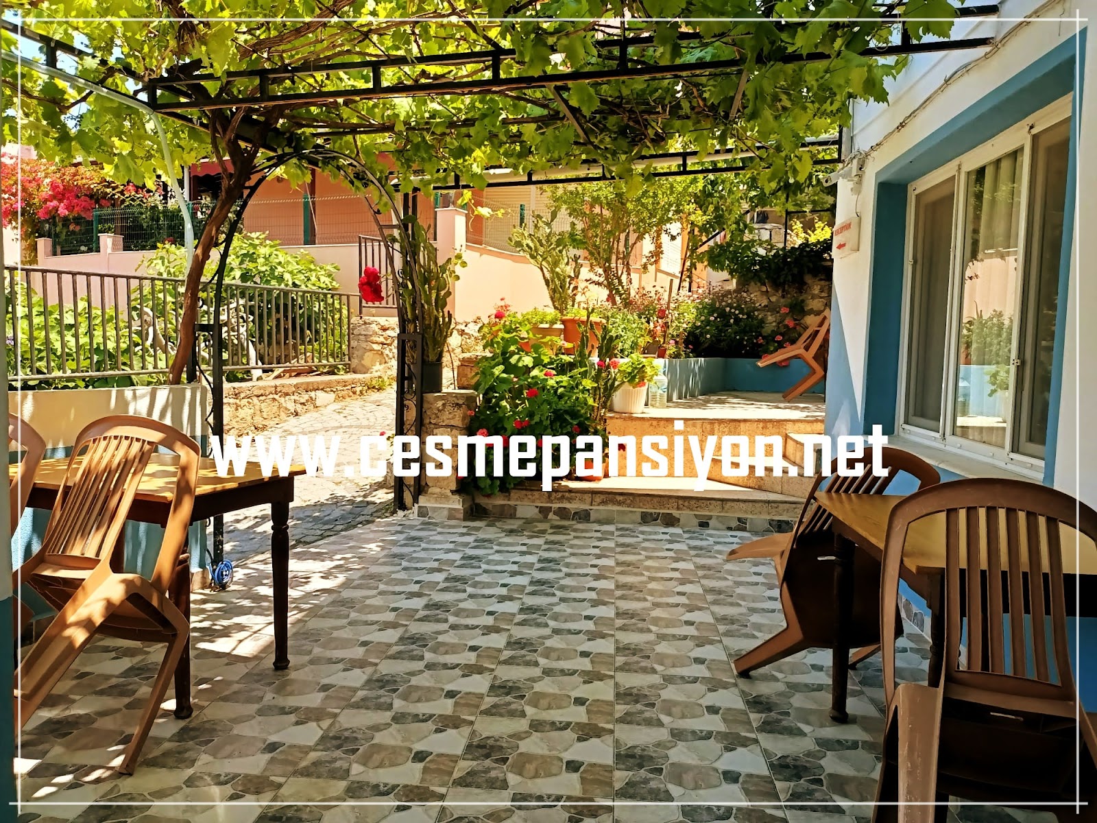 Fora Apart Otel Çeşme