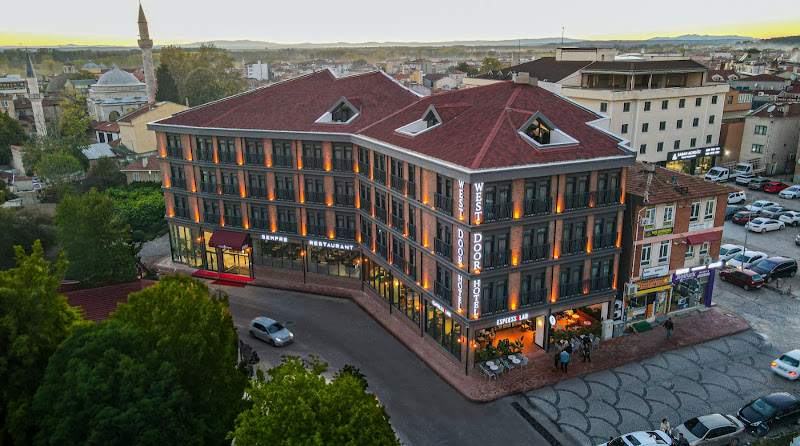 Westdoor Hotel