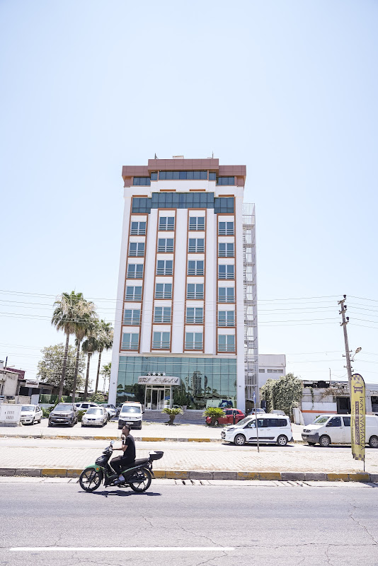 HOTEL ADANAVA