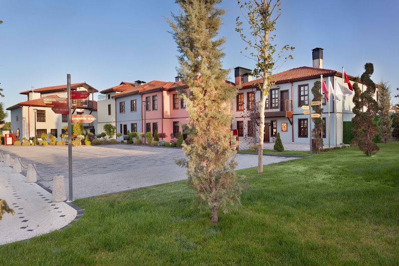 Sırçalı Hotel