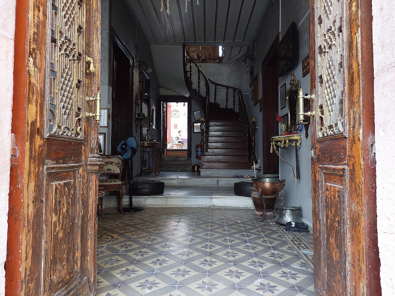 Bonjour Hostel