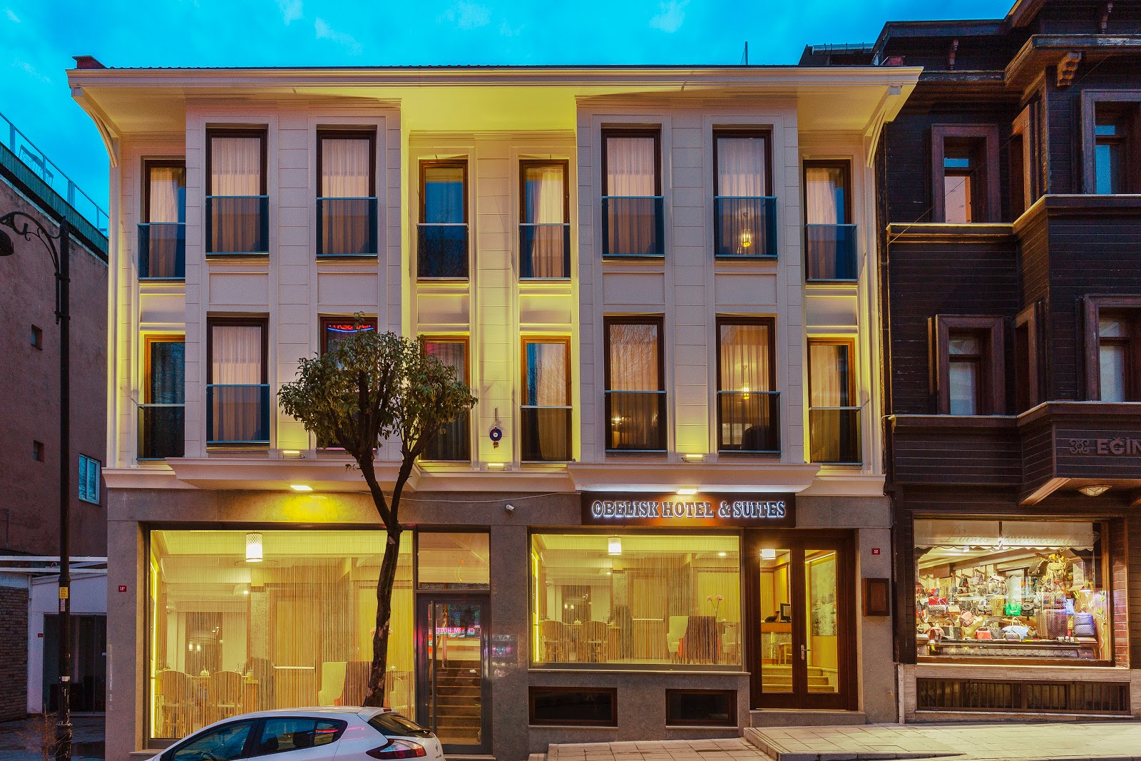 Blue House Hotel & Rooftop – 360 Sunset View of Istanbul