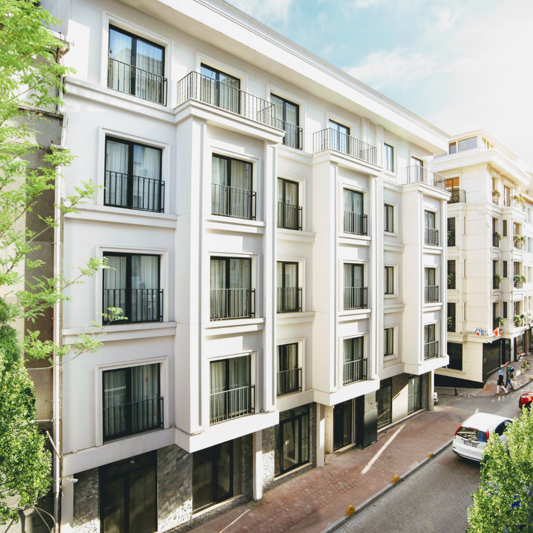 Aprilis Deluxe Hotel