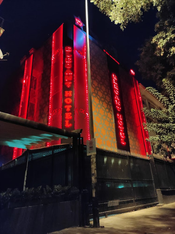 Elegant Otel