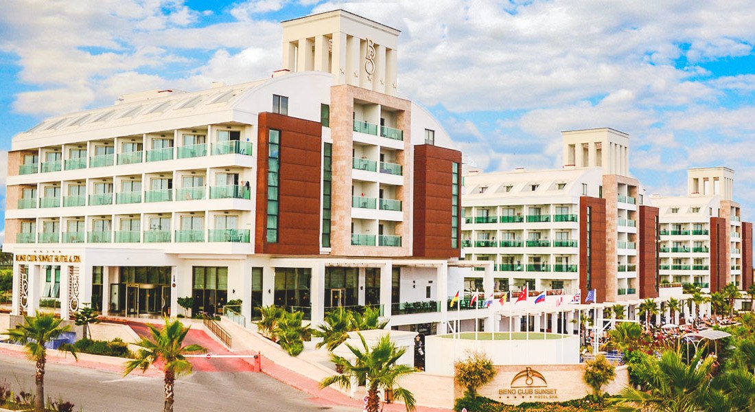 Side OYSTER Boutique HOTEL