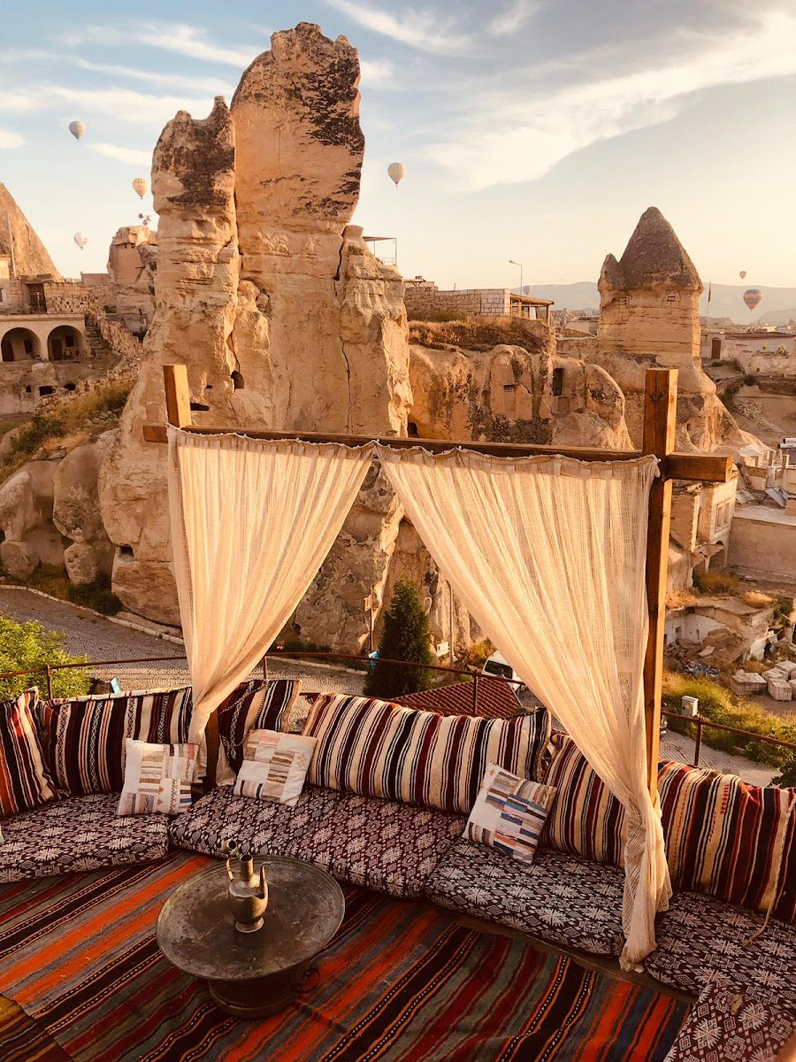 Mosaic Cave Hotel