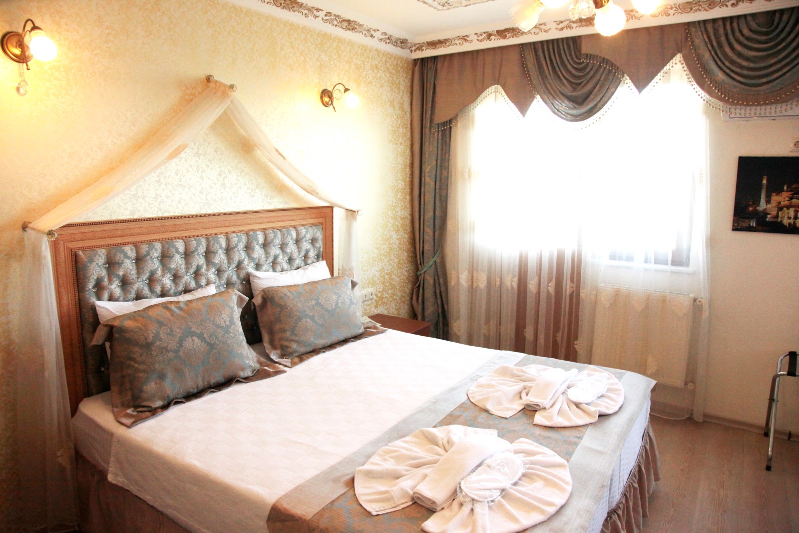 MENAR SUITES IN OLD CITY