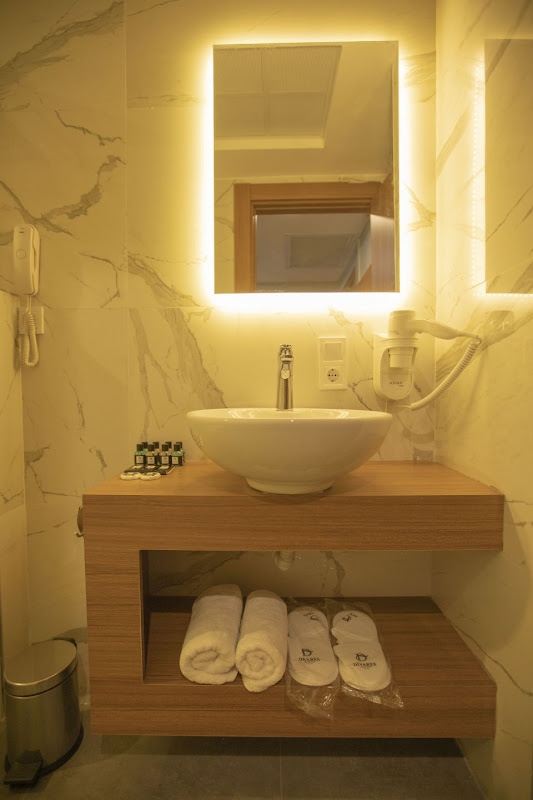 Divares Luxury Hotel