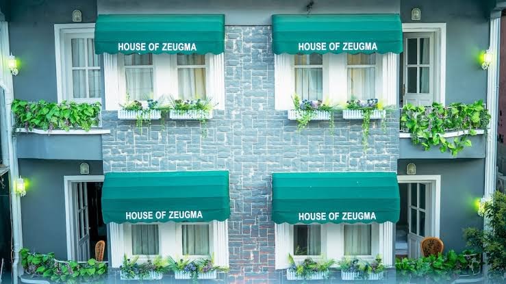 Byzantium Hotel & Suites