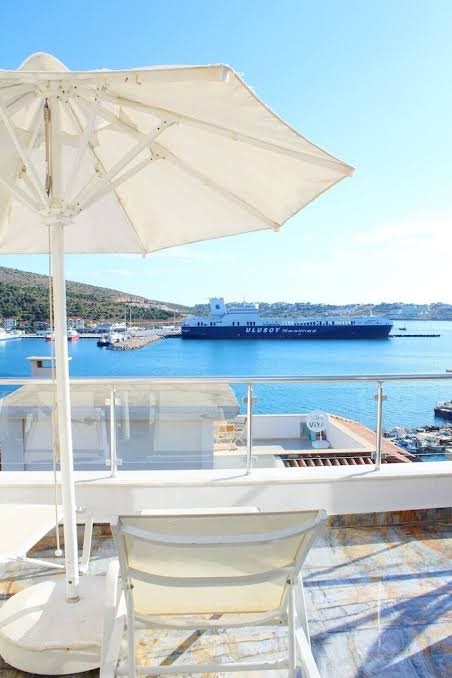 Çeşme Larimar Hotel