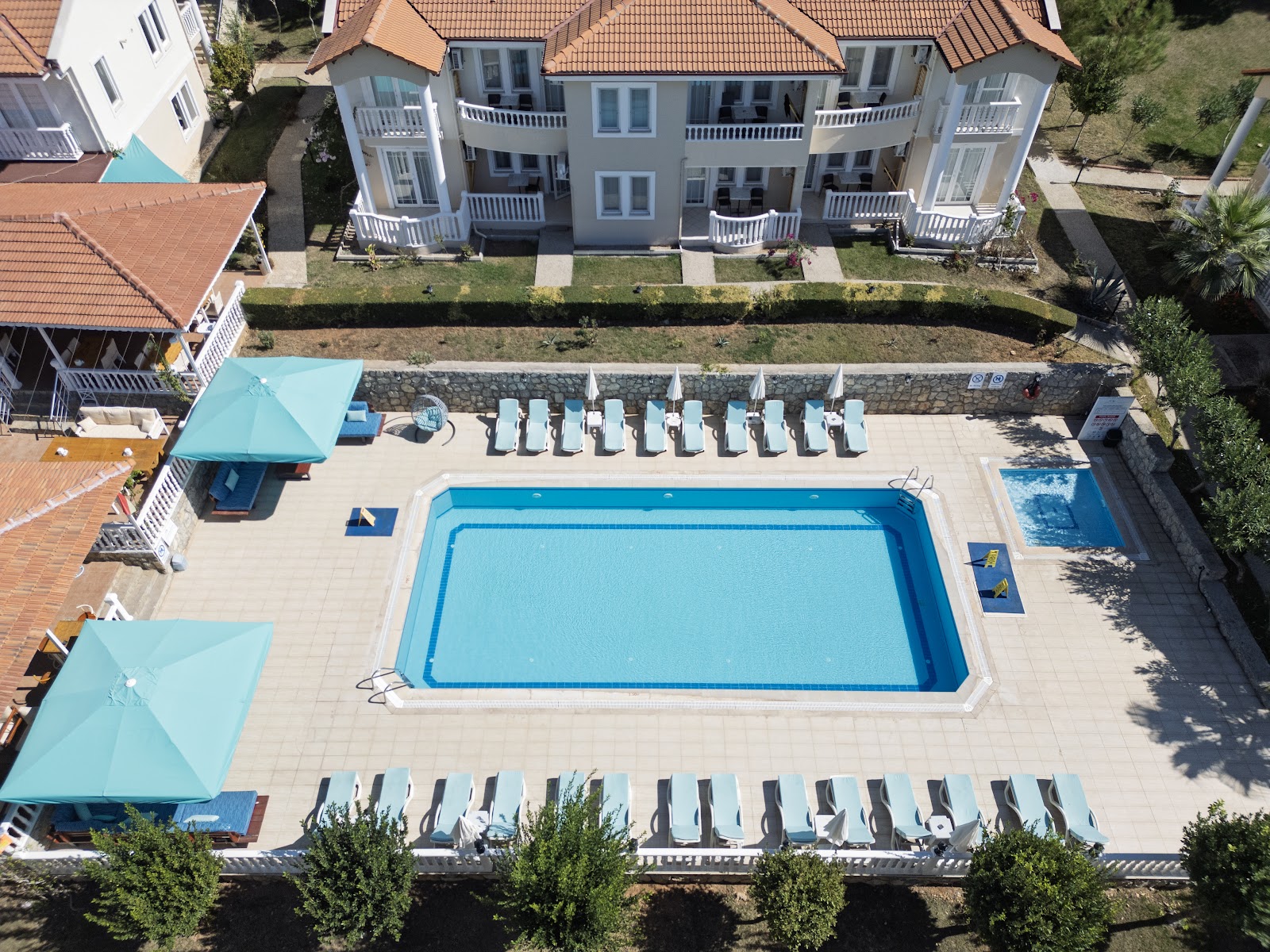 Milkyway Hotel & Apartments