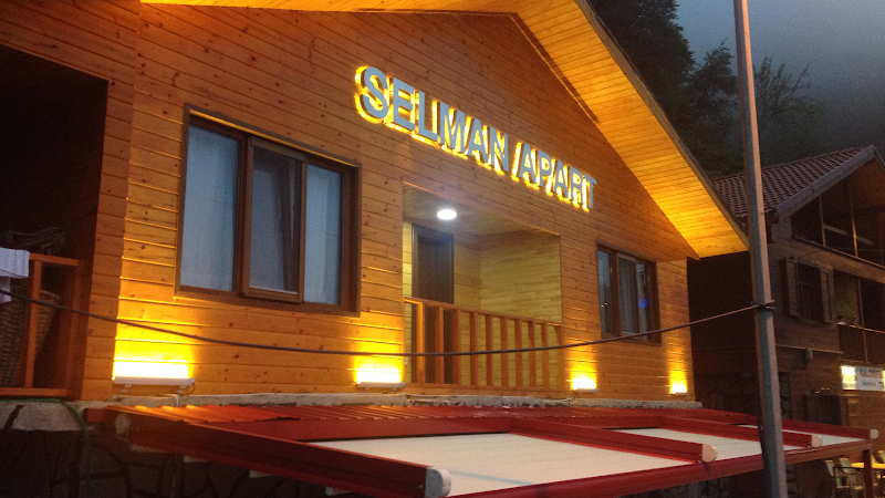 Selman Apart