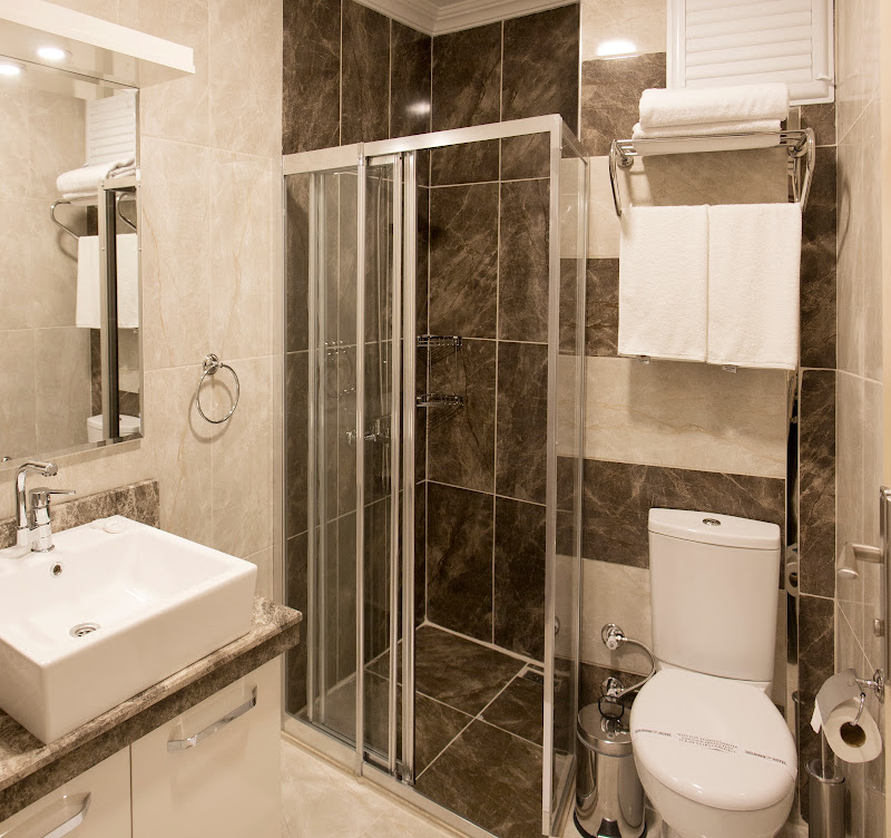 GOLDHAN HOTEL
