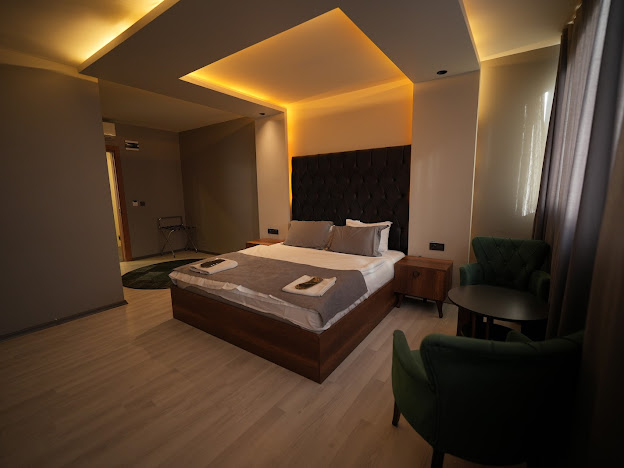 WP White Palace Hotel