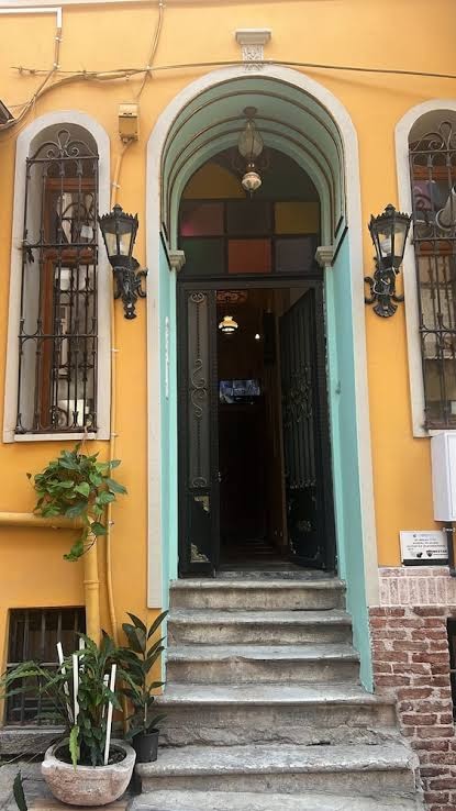 CAPITOL SUITES OLD CITY