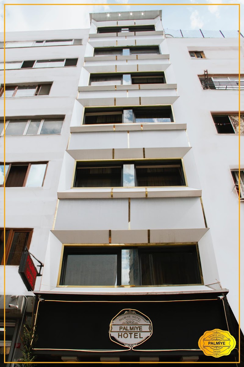 Chilloutlya Hostel & Lounge